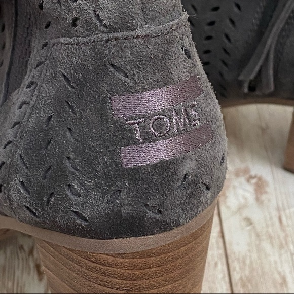 TOMS Majorca Open Toe Gray Perforated Booties Size 7 - Picture 13 of 16